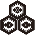 三つ盛り亀甲に花菱