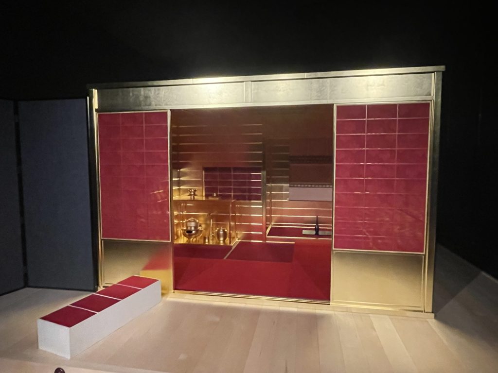 黄金の茶室　名護屋城博物館